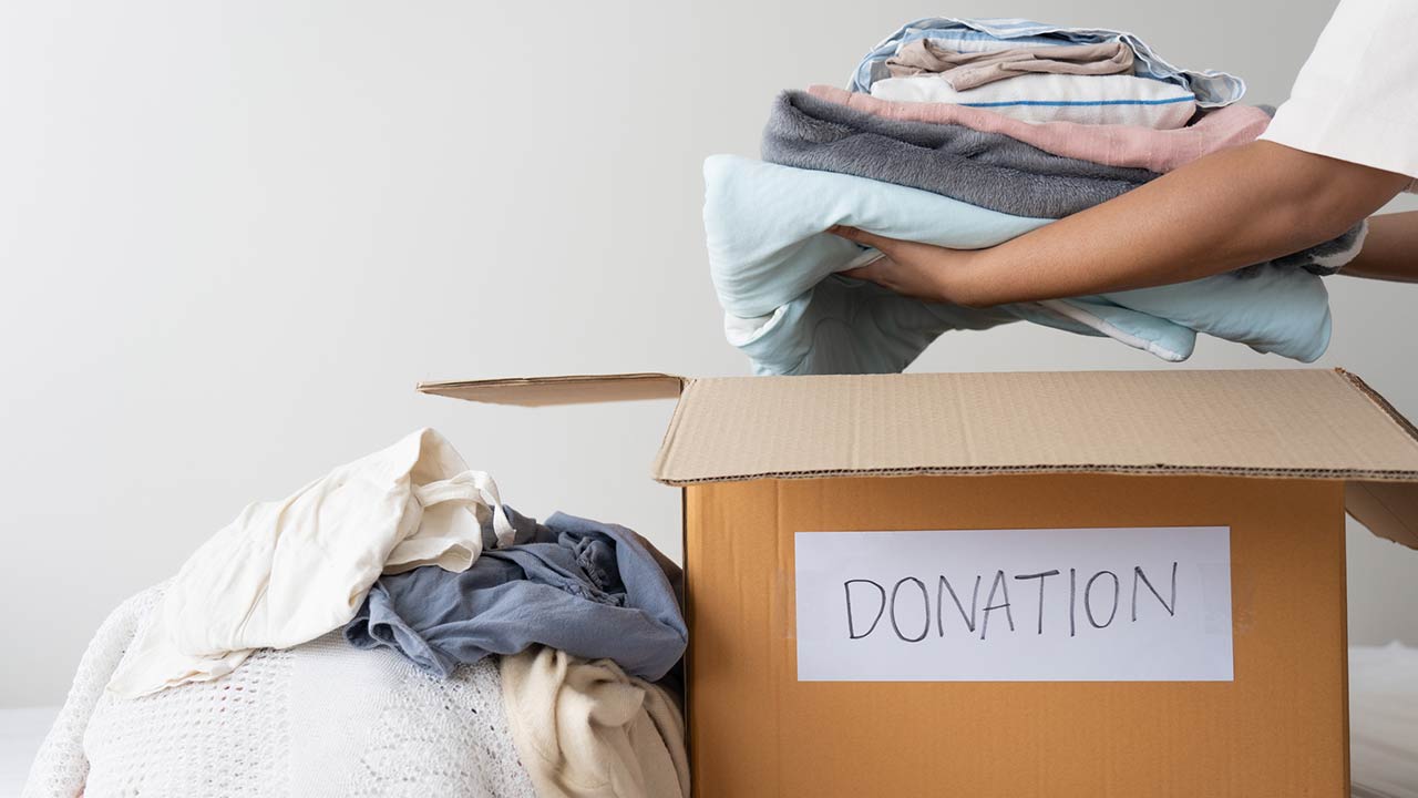 Image for Making Moving Easier: The Power of Decluttering article