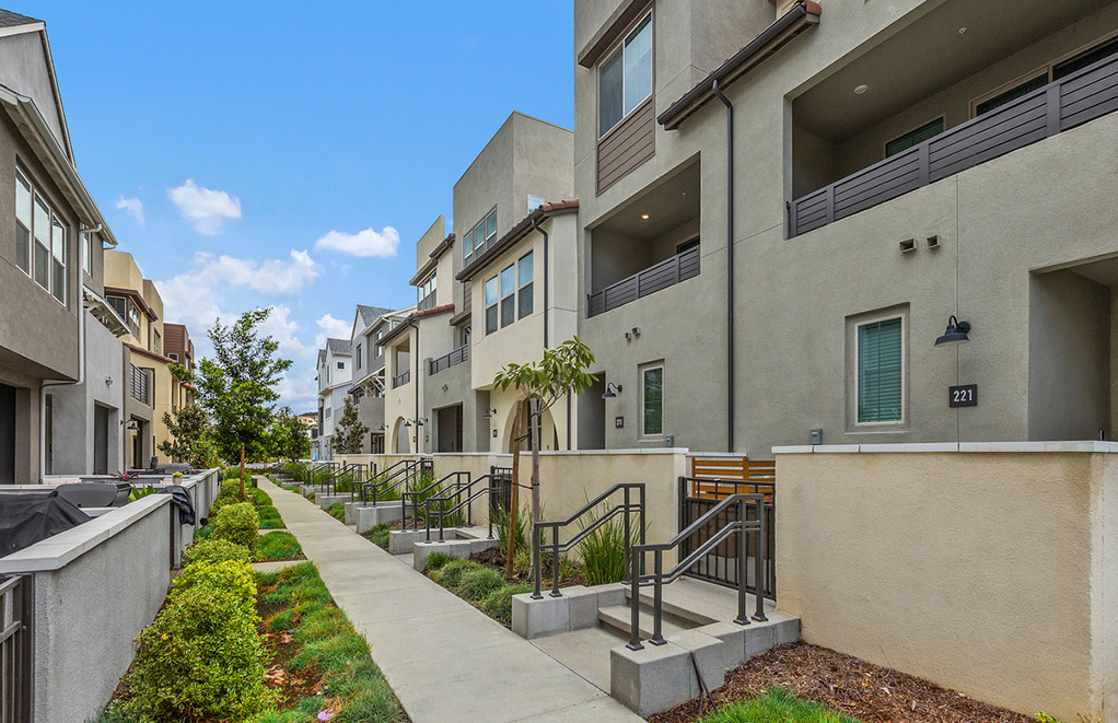 Photo of 211 Equine Way, Rancho Mission Viejo, CA 92694